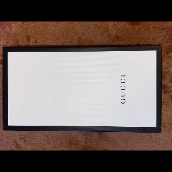 Authentic Gucci Wallet - Picture 6 of 11